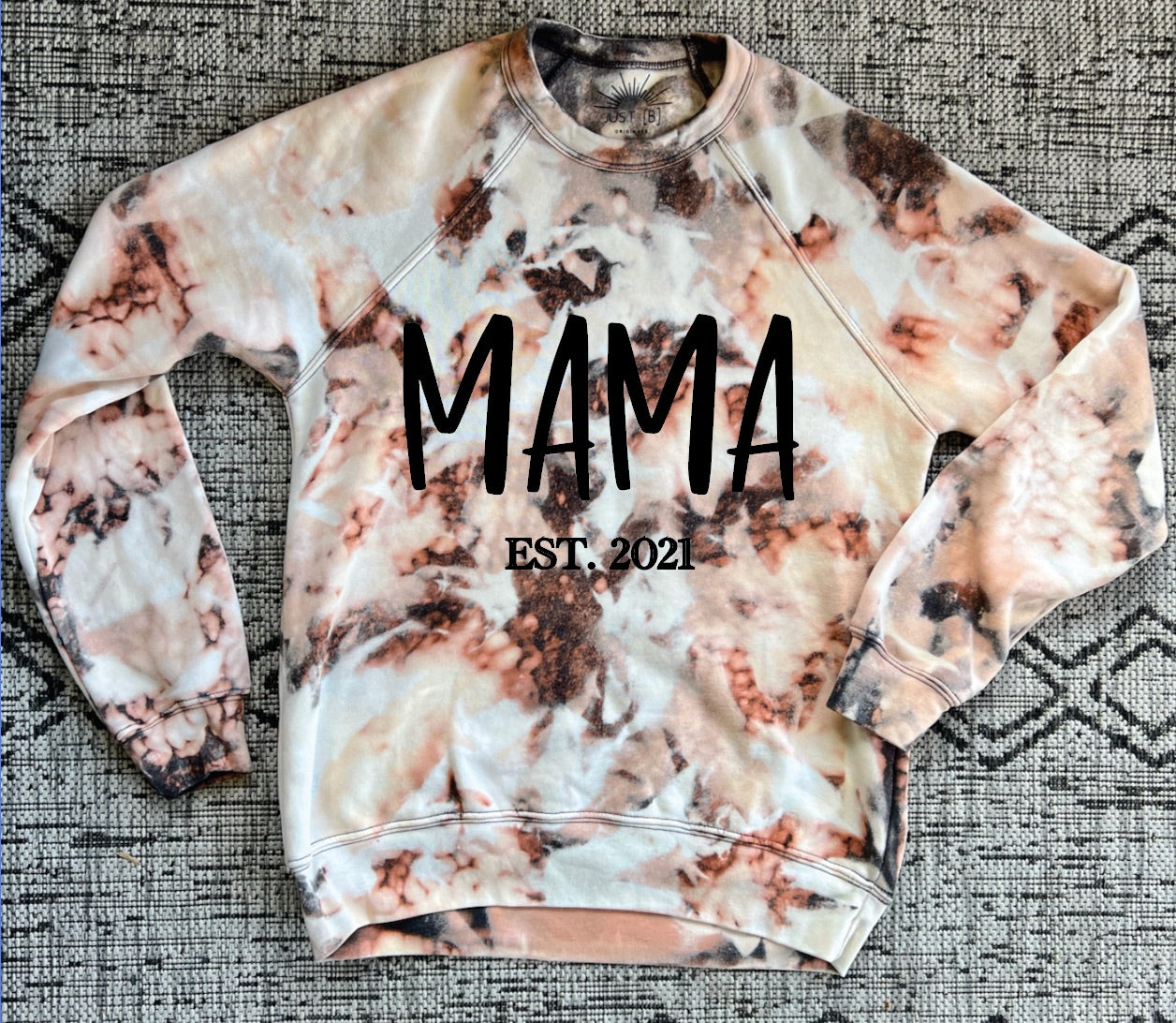 MAMA Crewneck